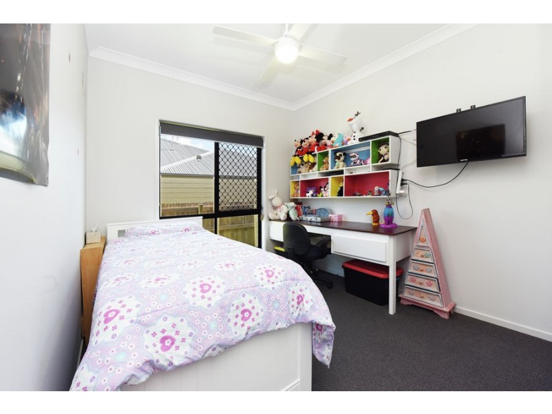 16 Featherwood Crescent, Beerwah QLD 4519