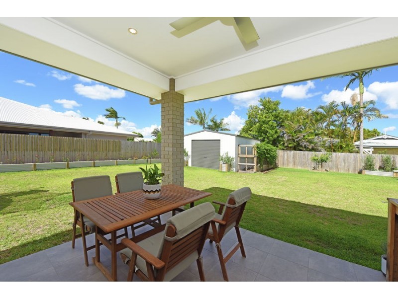 16 Featherwood Crescent, Beerwah QLD 4519