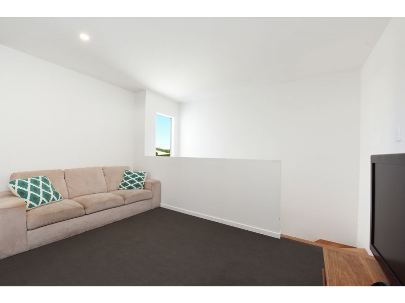 19 Violet Street, Caloundra West QLD 4551