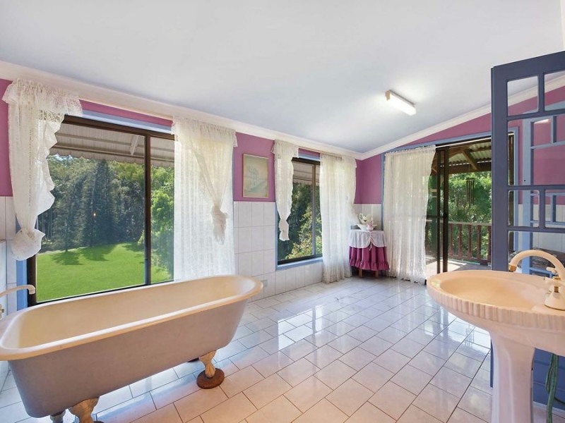 4 Gympie Street South, Landsborough QLD 4550