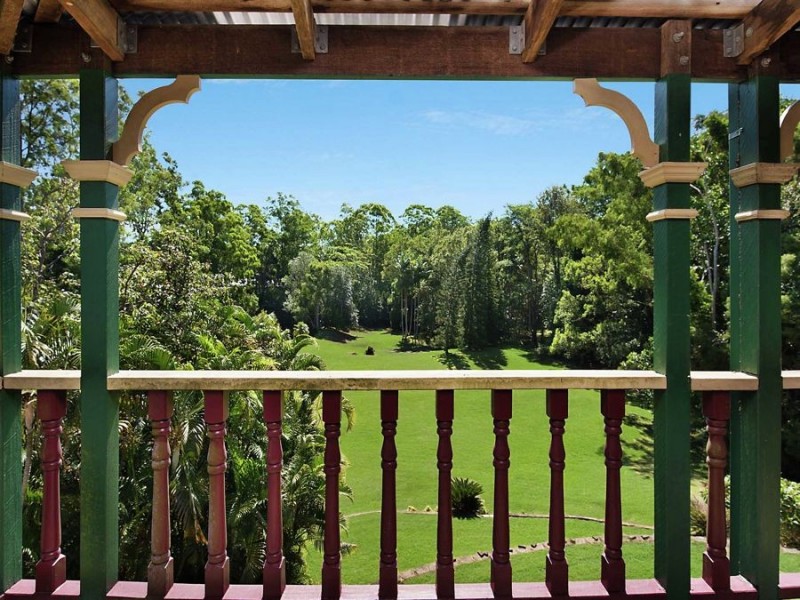 4 Gympie Street South, Landsborough QLD 4550
