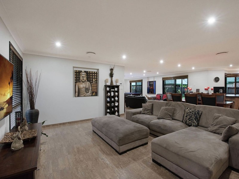 37 Koala Court, Little Mountain QLD 4551