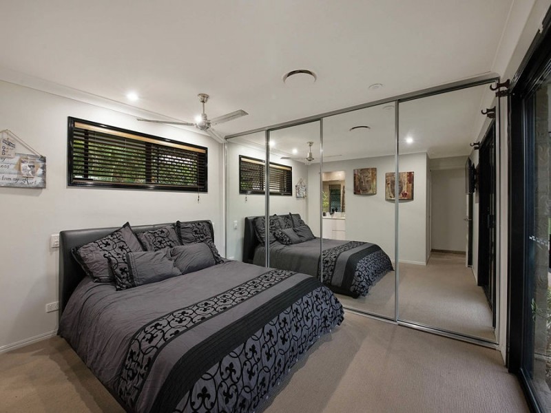 37 Koala Court, Little Mountain QLD 4551