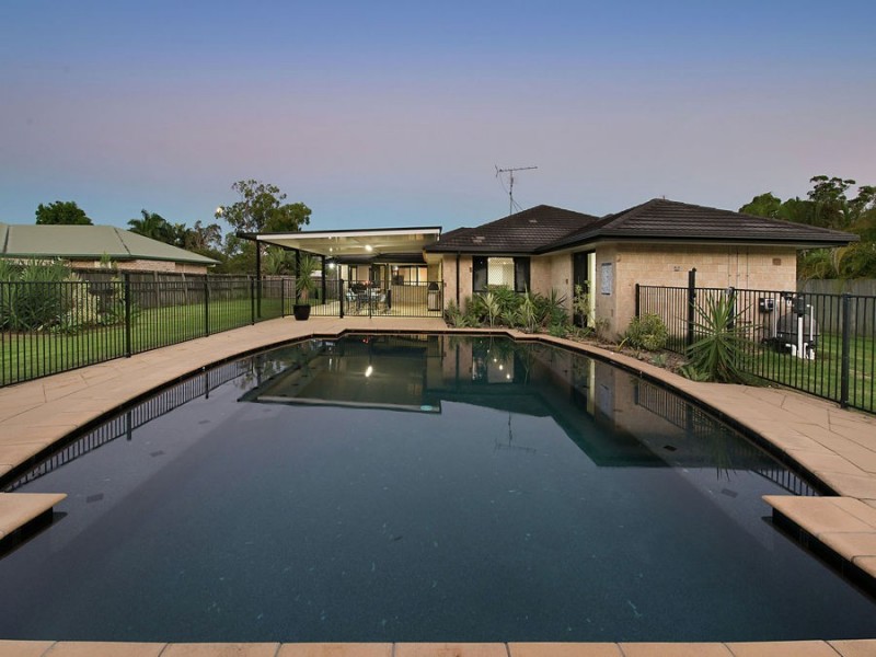 37 Koala Court, Little Mountain QLD 4551