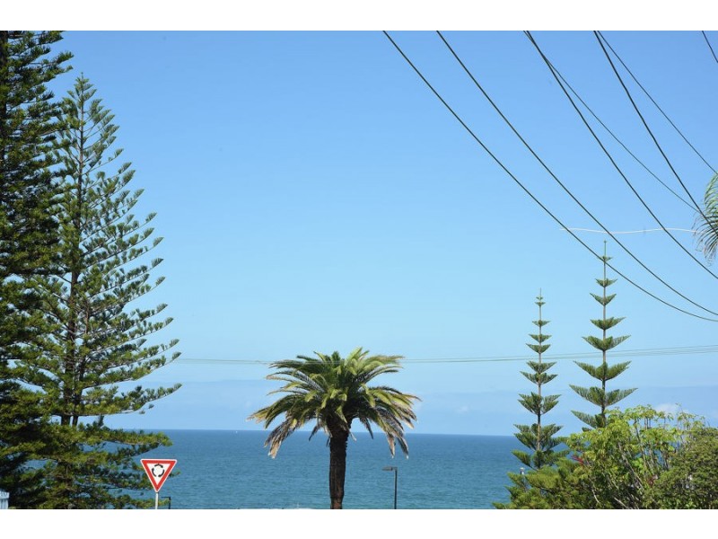 6/14 Moreton Parade, Kings Beach QLD 4551