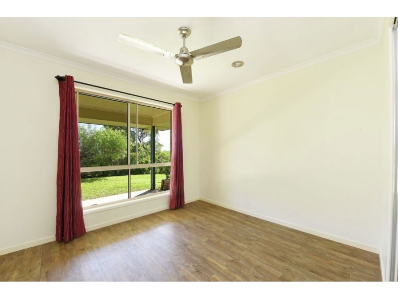 25 Highclare Crt, Little Mountain QLD 4551