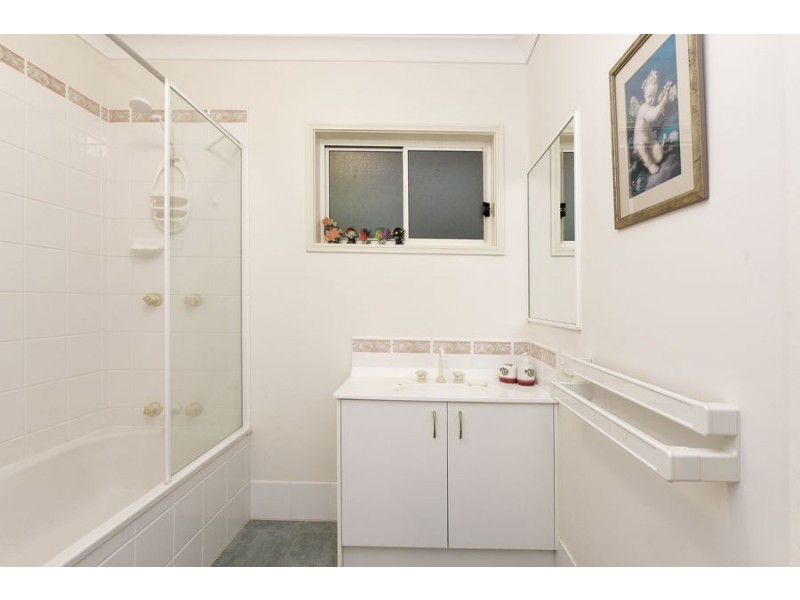 9 McDyer Street, Caloundra West QLD 4551