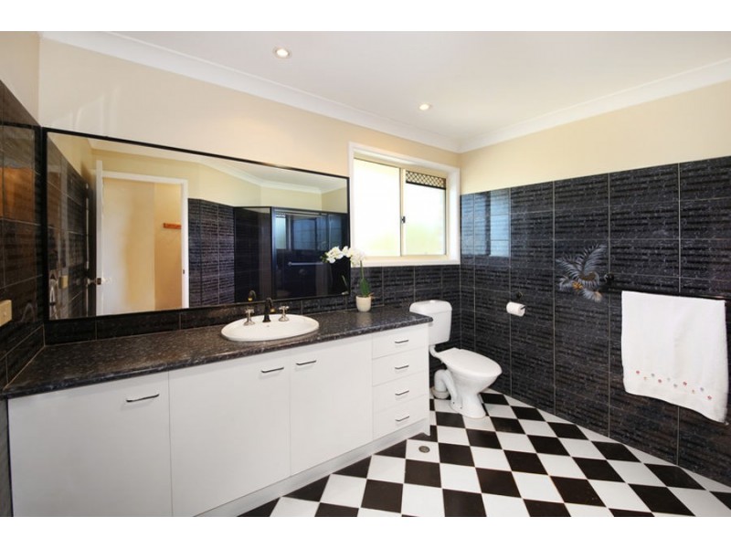 9 Ridgewood Road, Little Mountain QLD 4551