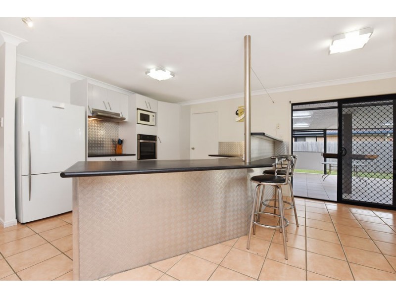 15 Kilbride Court, Caloundra West QLD 4551