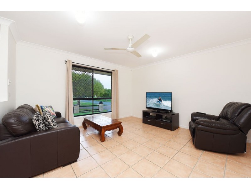 15 Kilbride Court, Caloundra West QLD 4551
