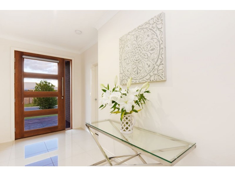62 Clark Avenue, Glass House Mountains QLD 4518