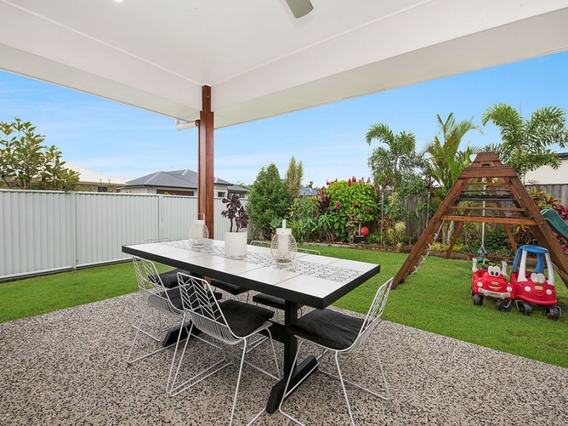 1 Bells Esplanade, Pelican Waters QLD 4551