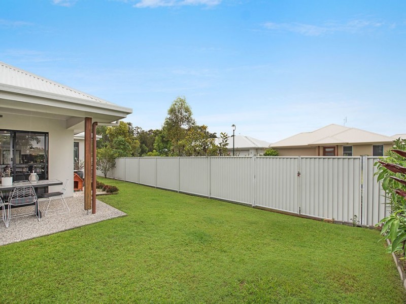 1 Bells Esplanade, Pelican Waters QLD 4551