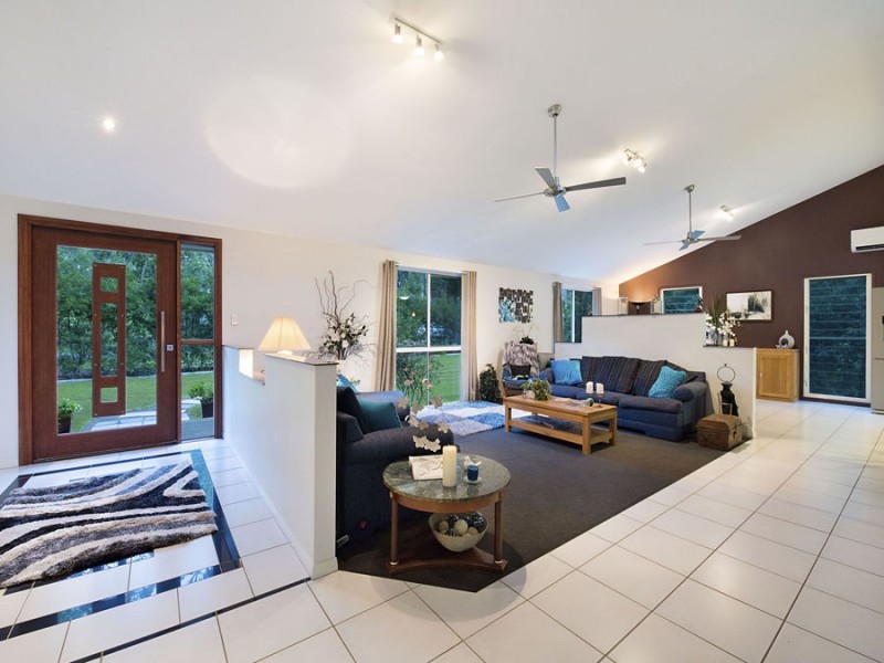33 Gattera Road, Landsborough QLD 4550
