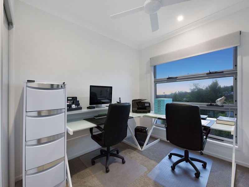 9 Glasswing Avenue, Palmview QLD 4553