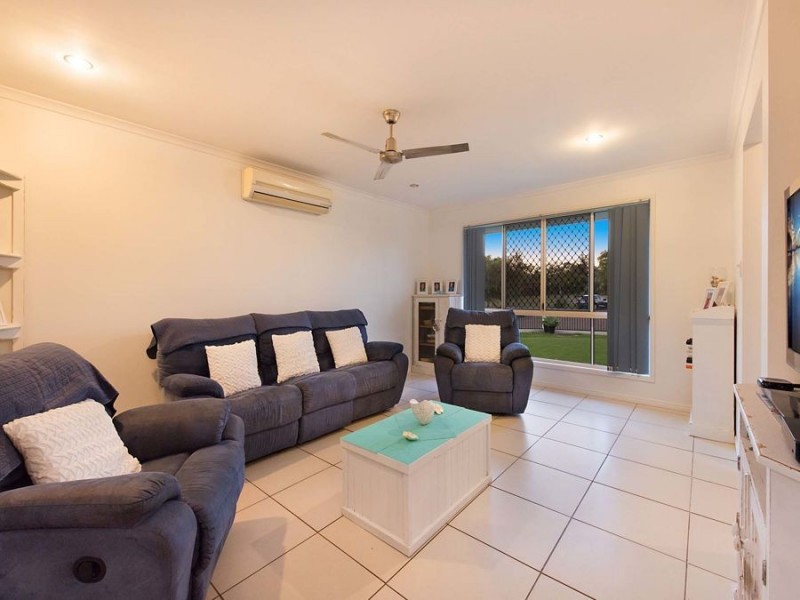 51 Cougal Circuit, Caloundra West QLD 4551