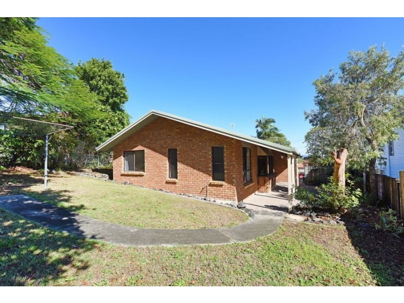 7 Beausang St, Caloundra QLD 4551