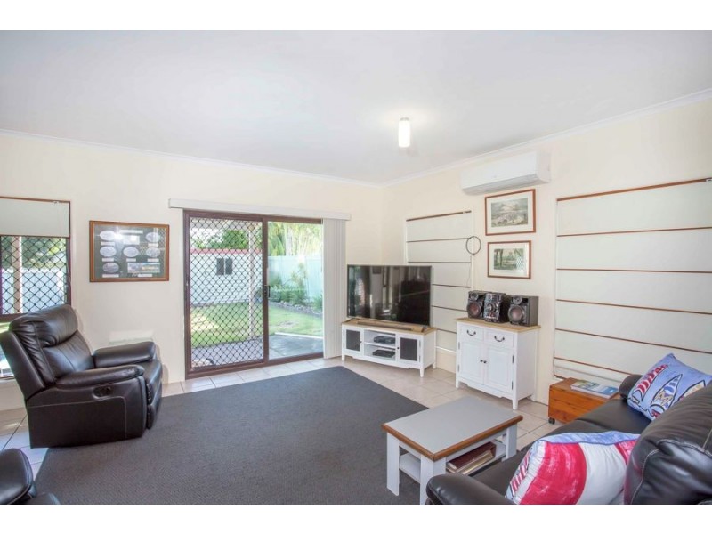 62 Queen Street, Caloundra QLD 4551