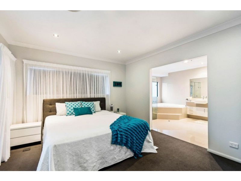 3 Francis Court, Pelican Waters QLD 4551