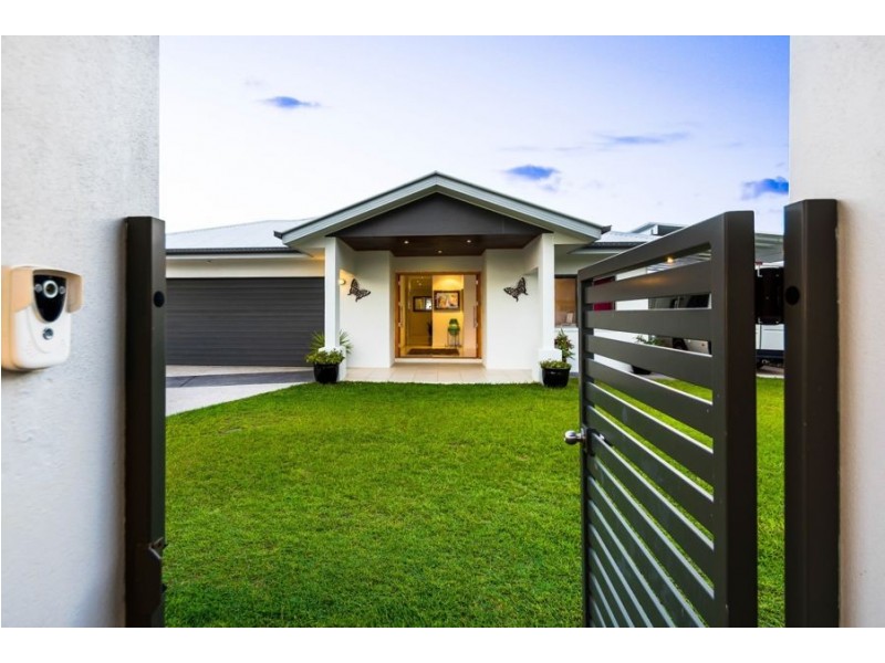 3 Francis Court, Pelican Waters QLD 4551
