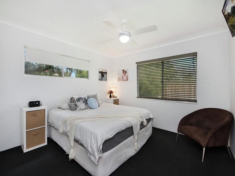 2 Theresa Street, Golden Beach QLD 4551