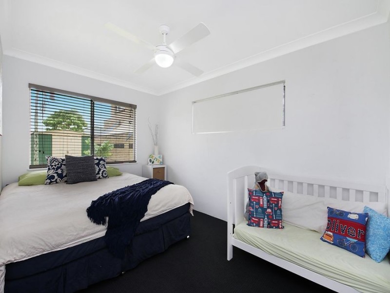 2 Theresa Street, Golden Beach QLD 4551