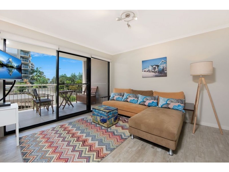 4/15 Esplanade Bulcock Beach, Caloundra QLD 4551