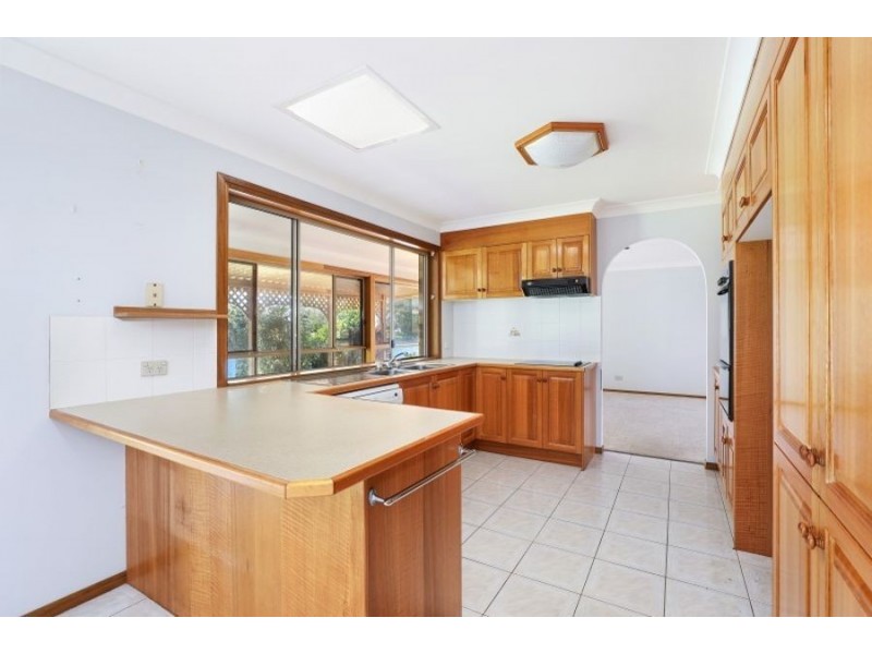 10 Ramsay Cres, Pelican Waters QLD 4551