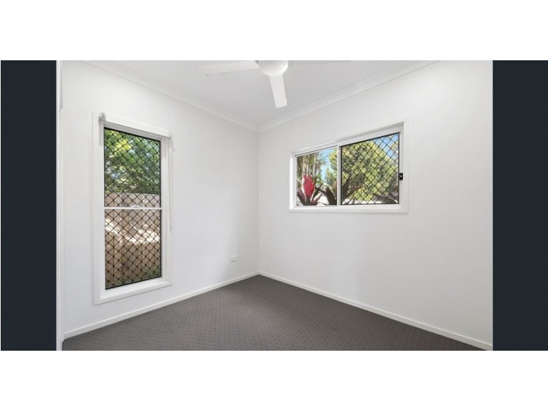 1/6 Gympie Street North, Landsborough QLD 4550