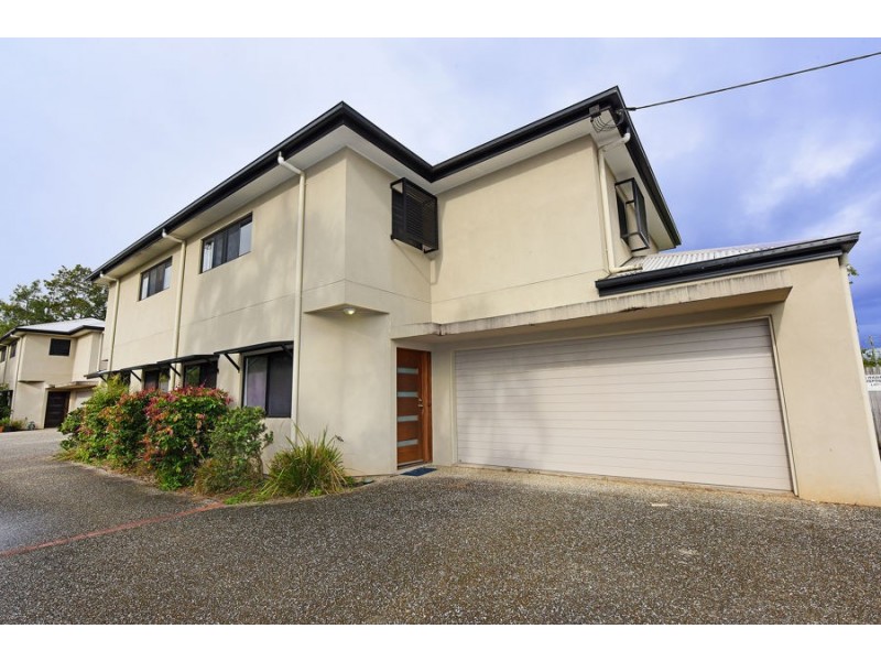 1 & 2/9 Mill Street, Landsborough QLD 4550