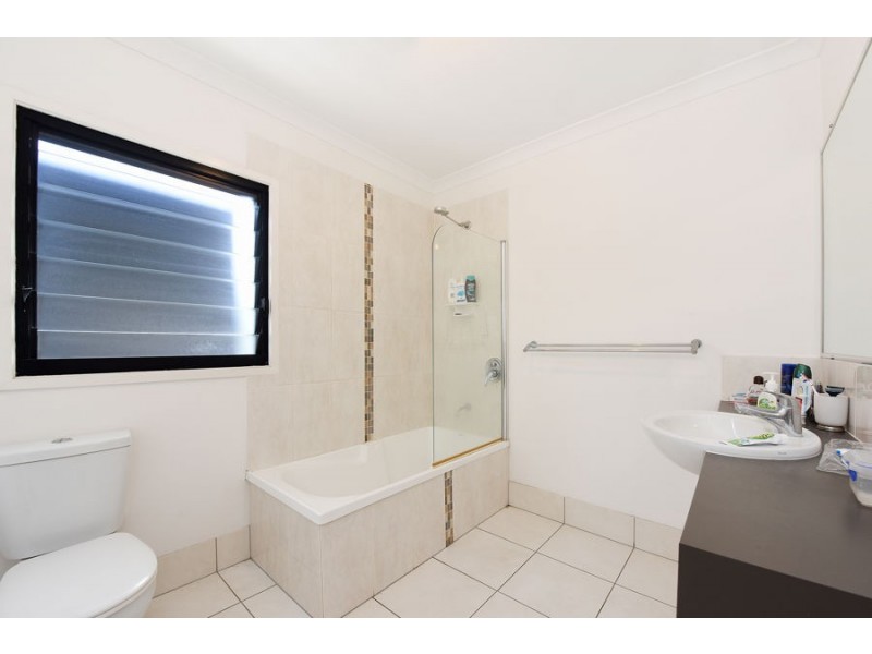 1 & 2/9 Mill Street, Landsborough QLD 4550