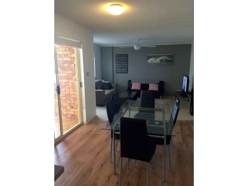 2/18 Queen St, Kings Beach QLD 4551