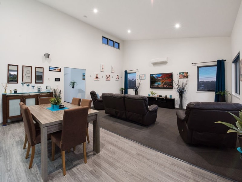 30 Forest View Way, Little Mountain QLD 4551