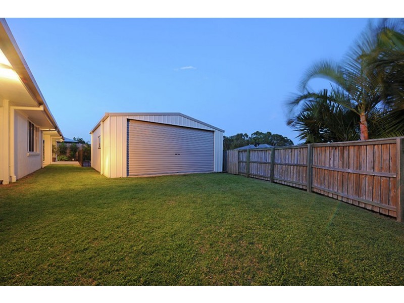 4 Sunrise Terrace, Little Mountain QLD 4551