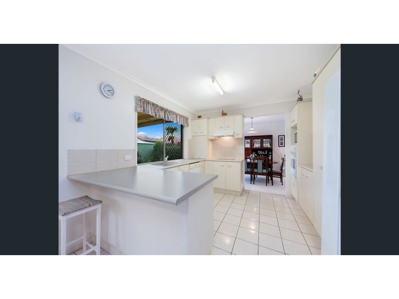 11 Sir Joseph Banks Drive, Pelican Waters QLD 4551