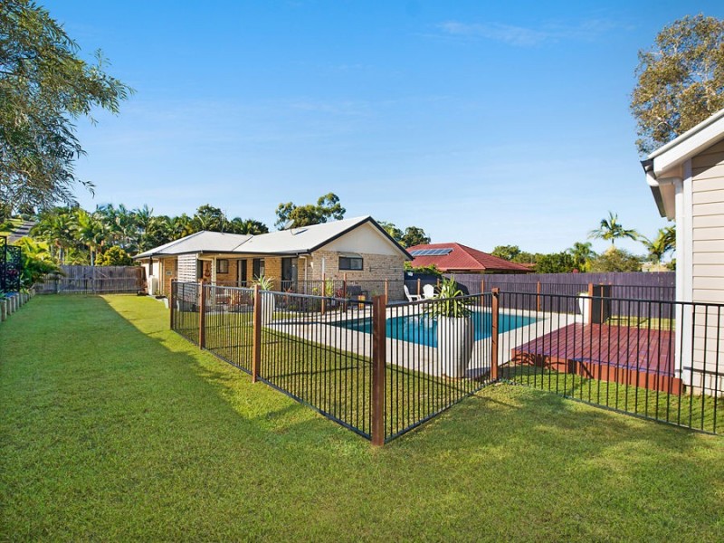 3 Heath Court, Little Mountain QLD 4551