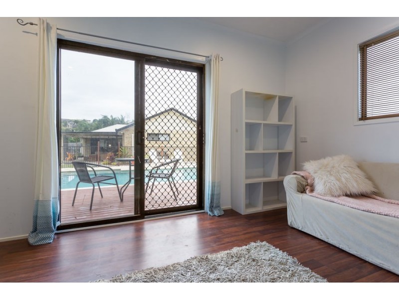 3 Heath Court, Little Mountain QLD 4551