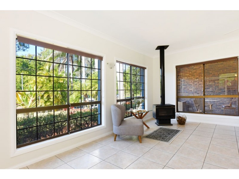 32 Mooloolah Meadows Drive, Mooloolah Valley QLD 4553