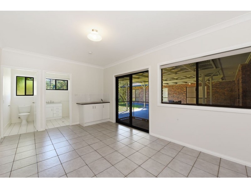 32 Mooloolah Meadows Drive, Mooloolah Valley QLD 4553