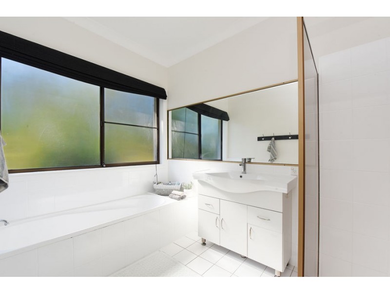 32 Mooloolah Meadows Drive, Mooloolah Valley QLD 4553