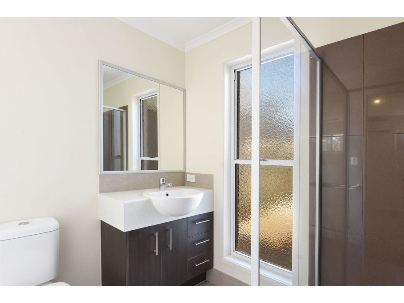 13 Riverstone Cres, Little Mountain QLD 4551