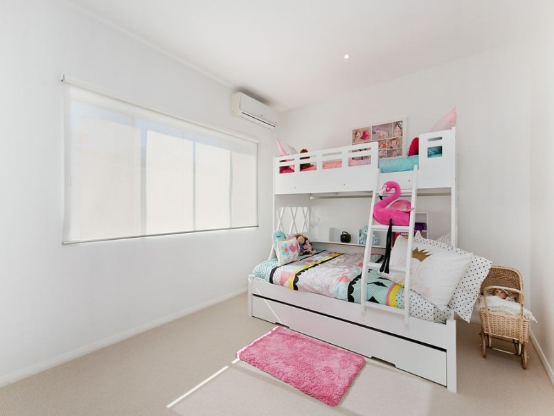 2 Hartley Crescent, Pelican Waters QLD 4551