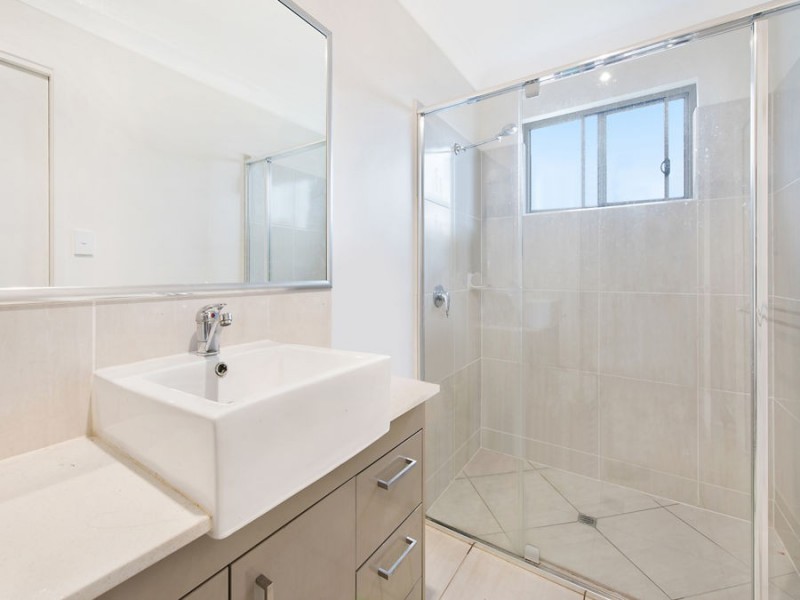 2/1 Woodswallow Crescent, Bli Bli QLD 4560