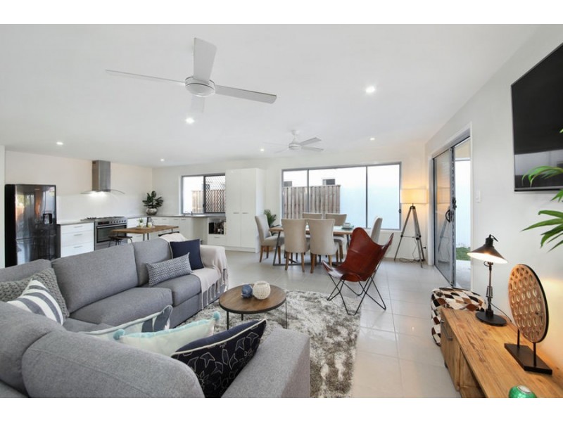 2 Macleay Court, Meridan Plains QLD 4551