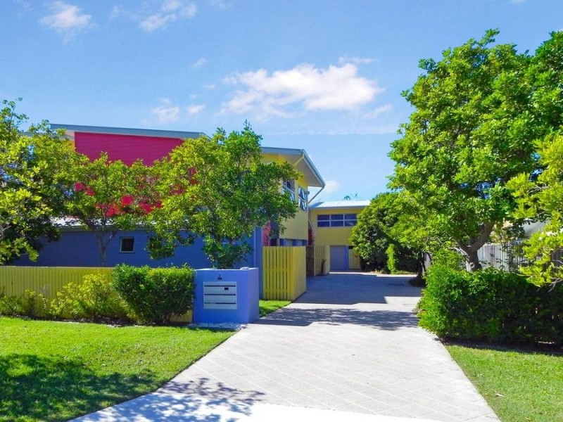 2/3 Bott St, Dicky Beach QLD 4551