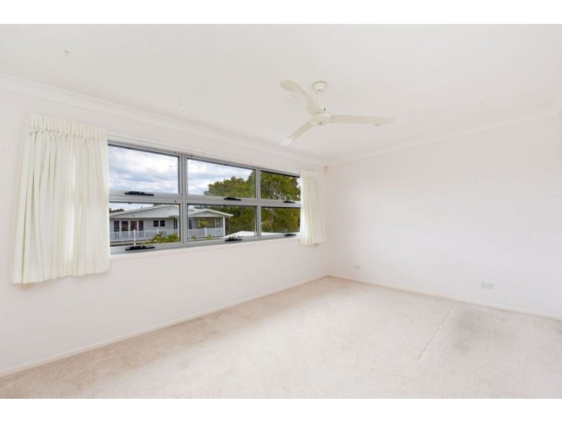 2/3 Bott St, Dicky Beach QLD 4551