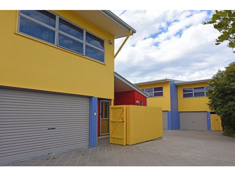 2/3 Bott St, Dicky Beach QLD 4551