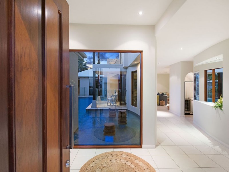 14 Quayline Close, Pelican Waters QLD 4551