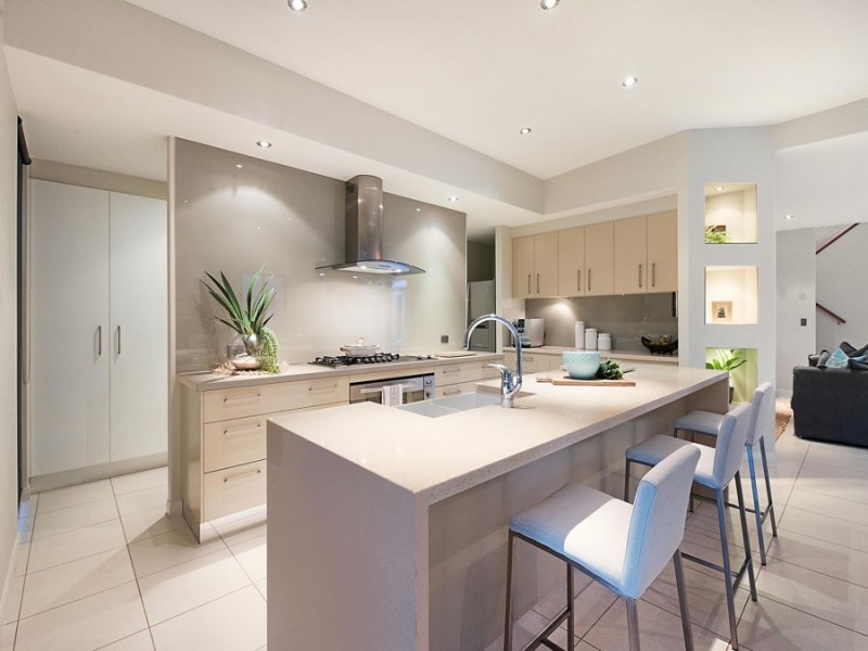 14 Quayline Close, Pelican Waters QLD 4551