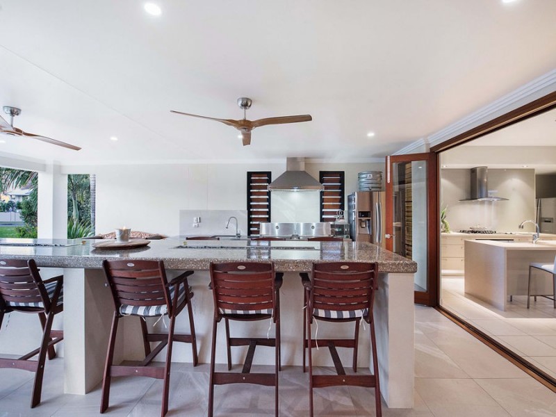 14 Quayline Close, Pelican Waters QLD 4551